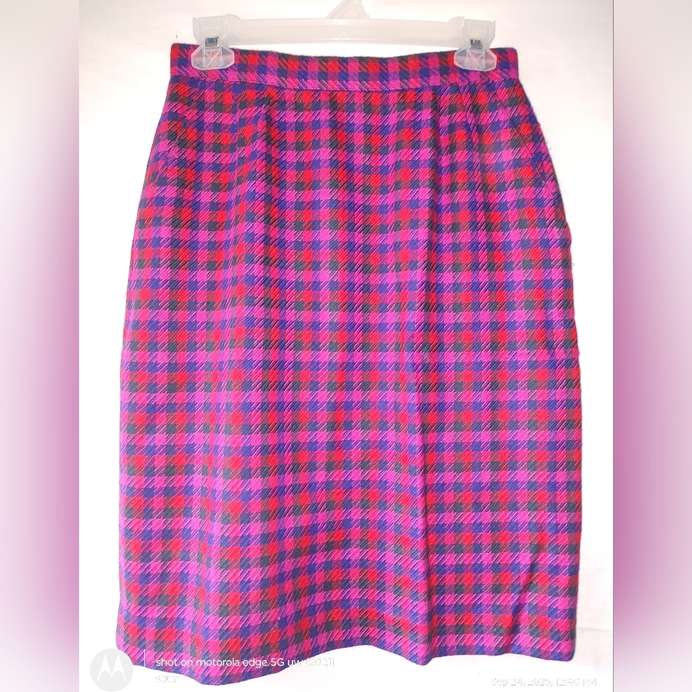 Evan Picone Vibrant Pink and Blue Plaid Pencil Skirt